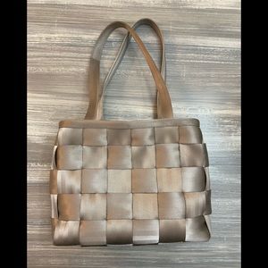 Harveys Seatbelt Bag Champagne Purse Handbag Zip